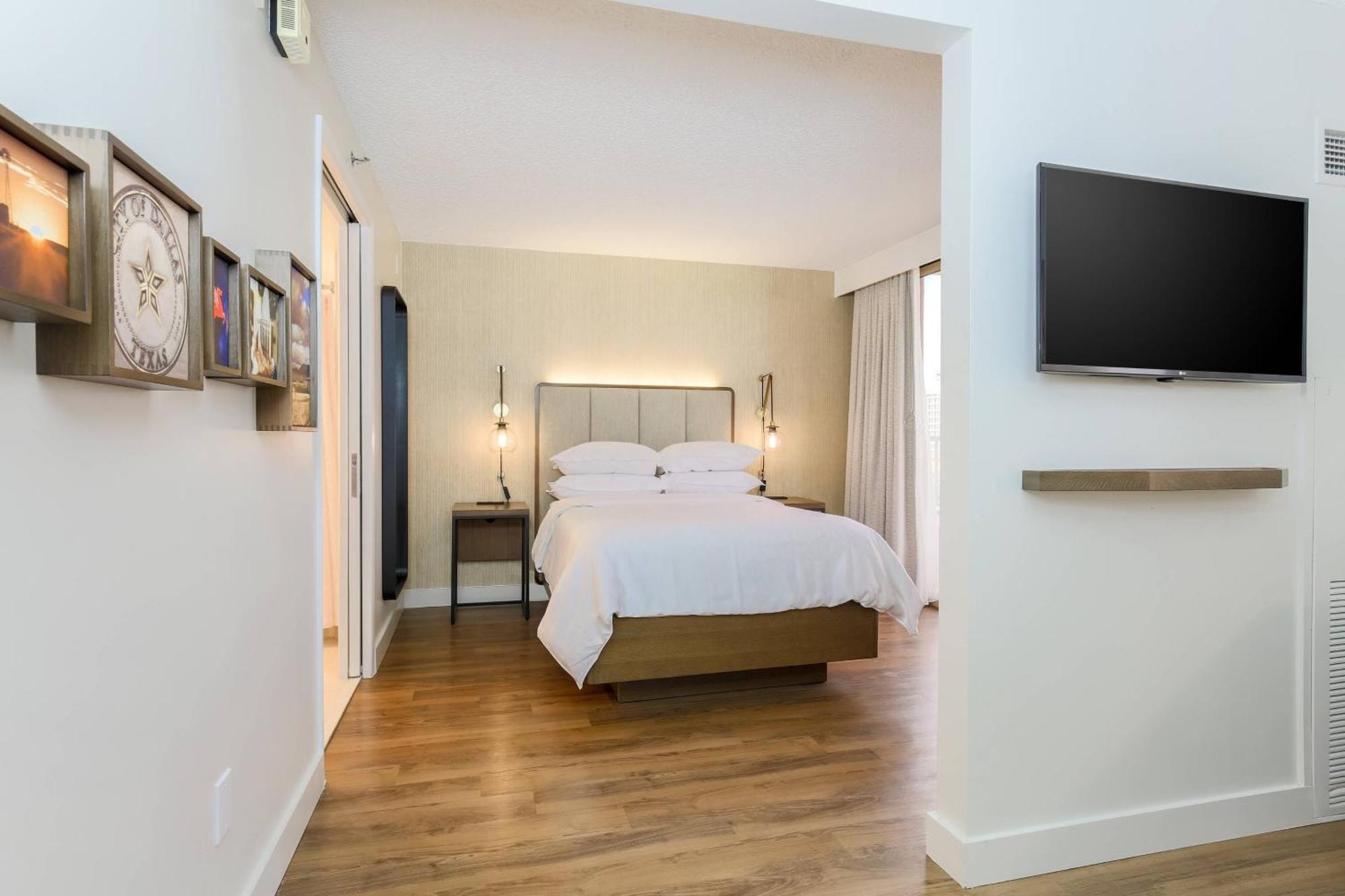 Sheraton Suites Market Center Далас Екстериор снимка