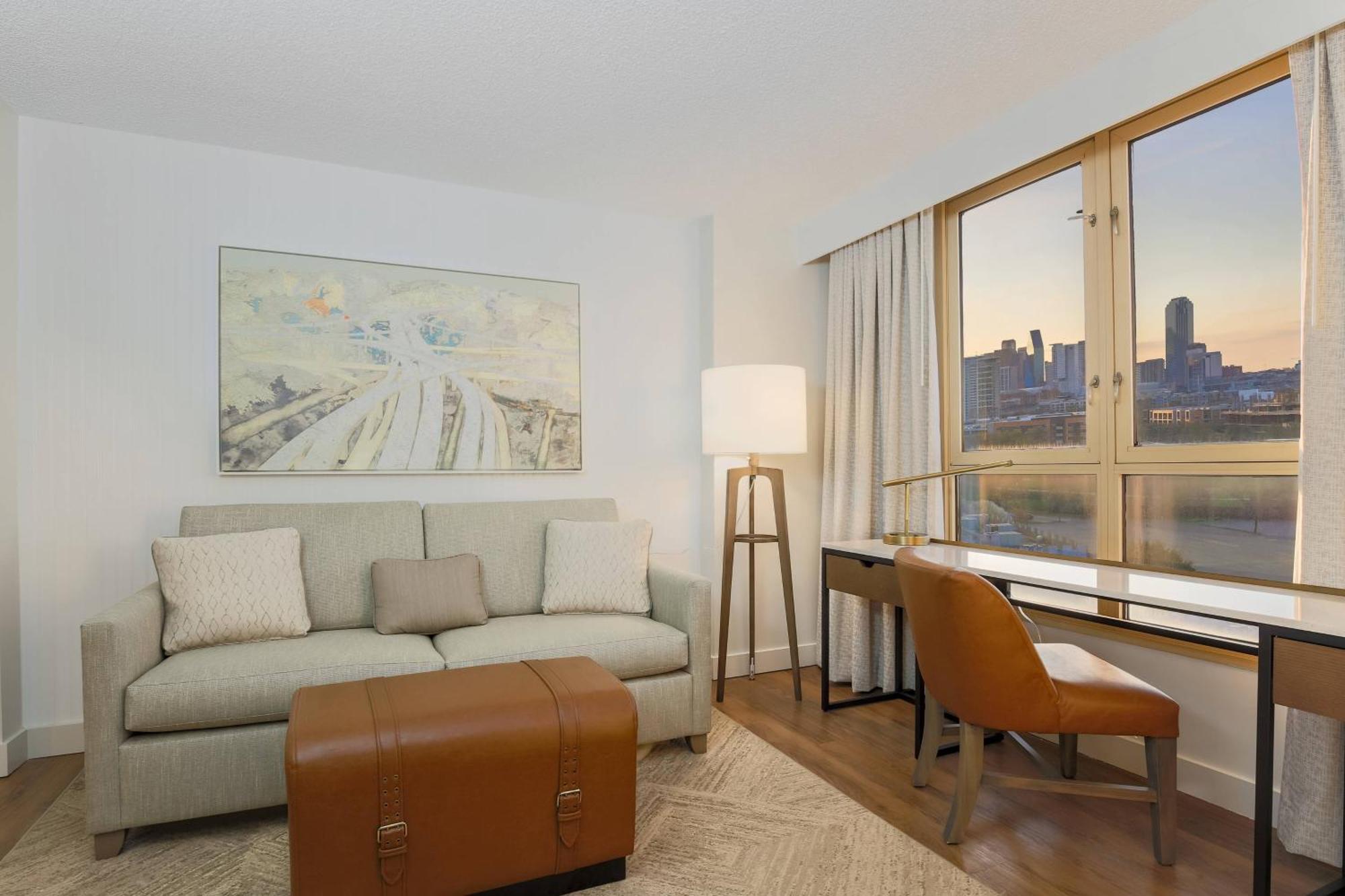 Sheraton Suites Market Center Далас Екстериор снимка