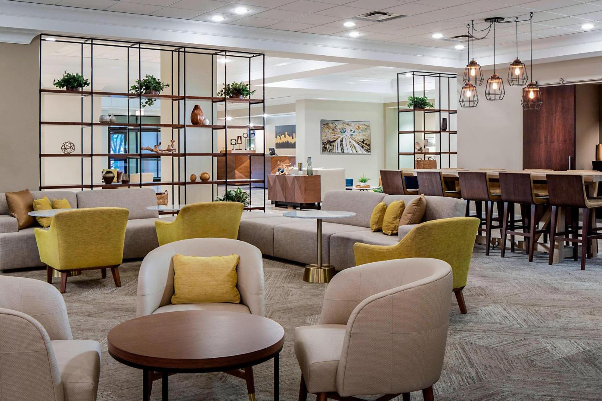 Sheraton Suites Market Center Далас Екстериор снимка